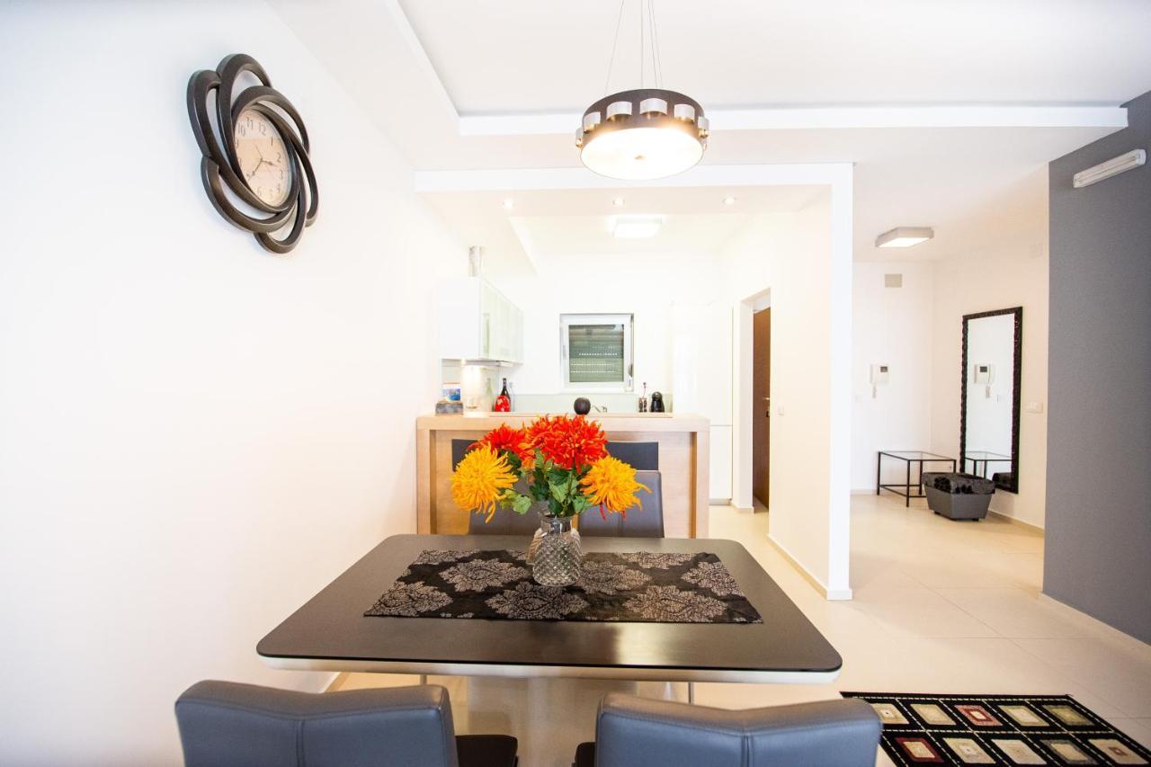 Apartment Sweet Memories Sveti Stefan Exterior foto